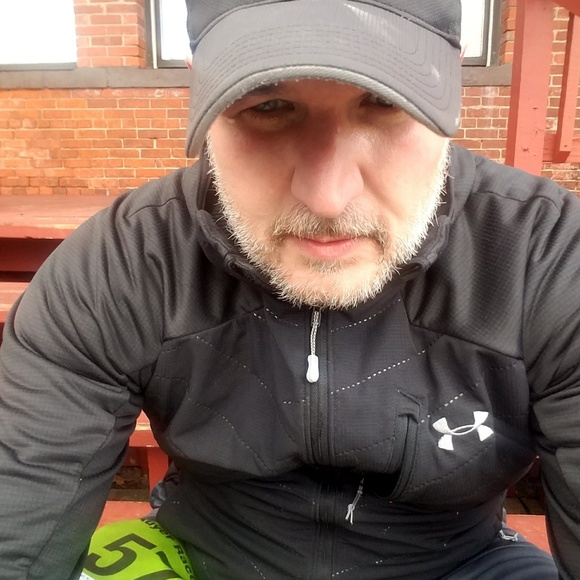 Meet your Posher, Kevin - Picture 3 of 4